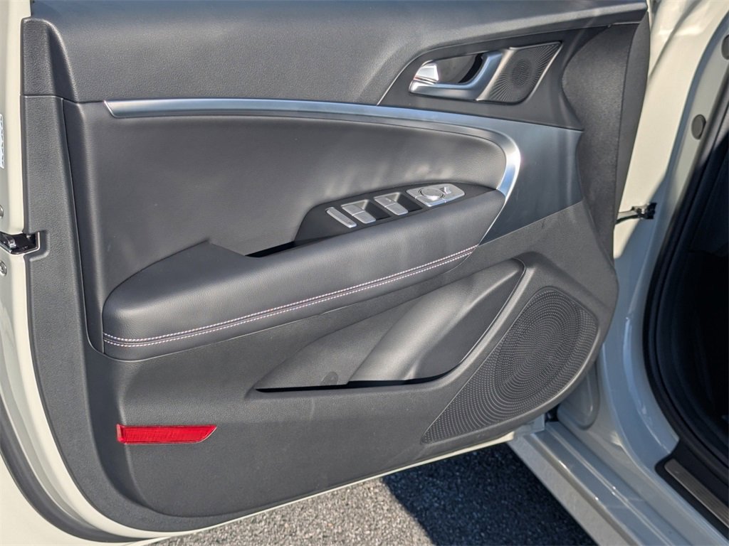 New 2026 Genesis G70 2.5T image 10