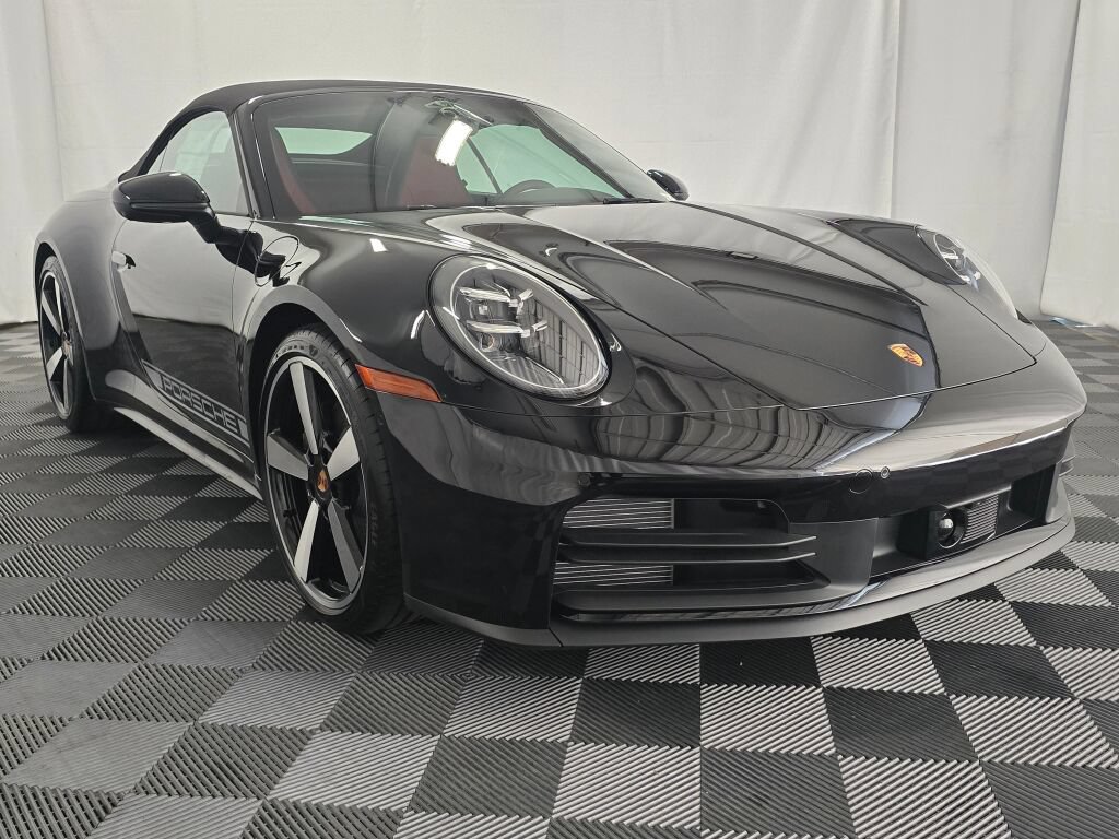 New 2026 Porsche 911 Carrera RWD image 9