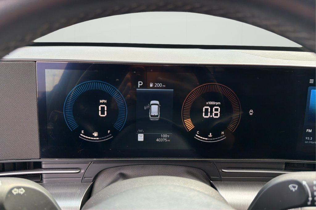 Used 2025 Hyundai Kona SEL FWD image 25