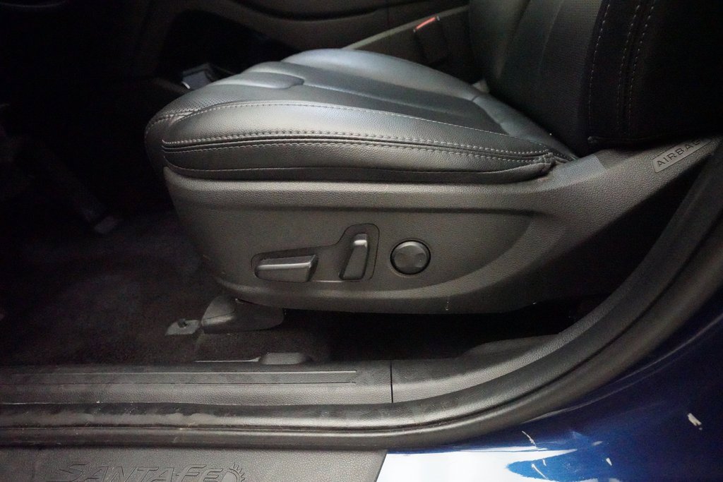 Used 2023 Hyundai Santa Fe SEL w/ Premium Package image 29