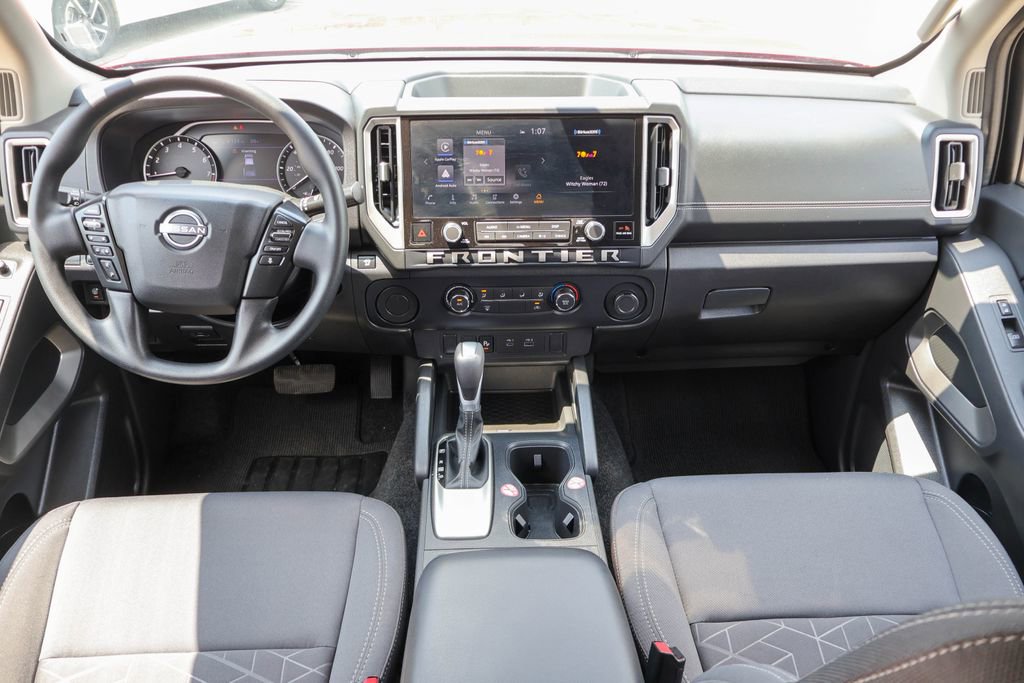 Used 2026 Nissan Frontier SV RWD image 6