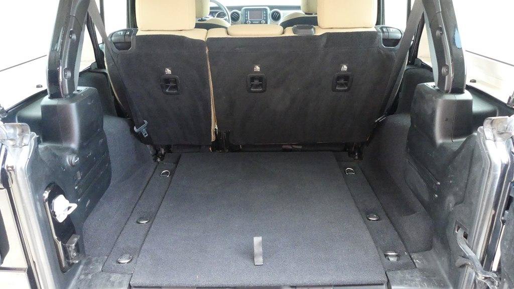 Used 2018 Jeep Wrangler Unlimited Sport AWD/4WD image 27