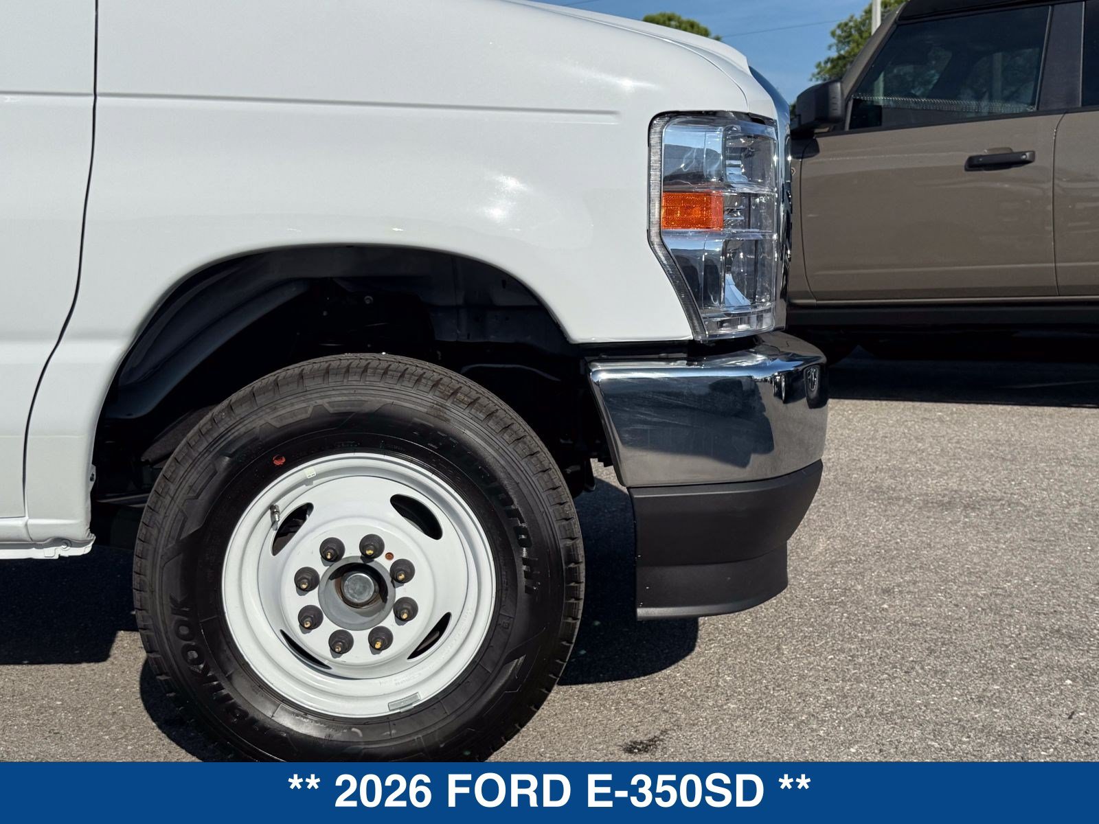 New 2026 Ford E-350 and Econoline 350 Super Duty w/ Power Equipment Group RWD image 17