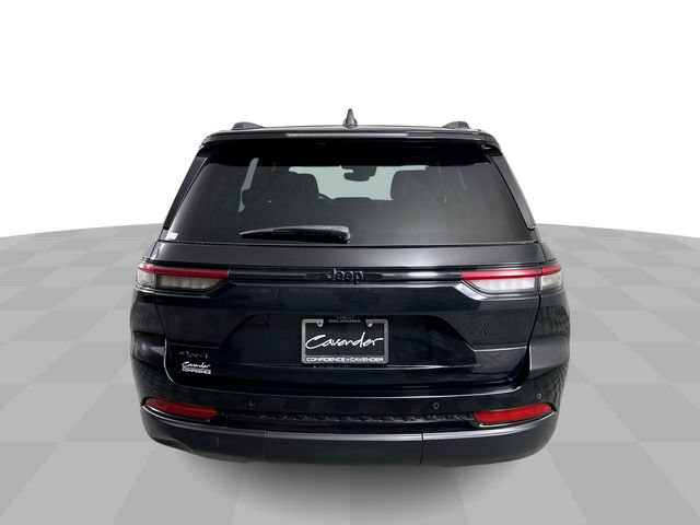 Used 2024 Jeep Grand Cherokee Altitude AWD/4WD image 7