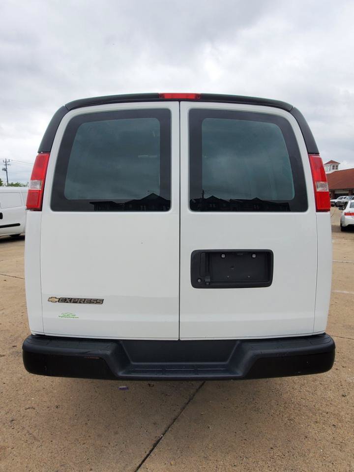Used 2019 Chevrolet Express 2500 RWD image 8