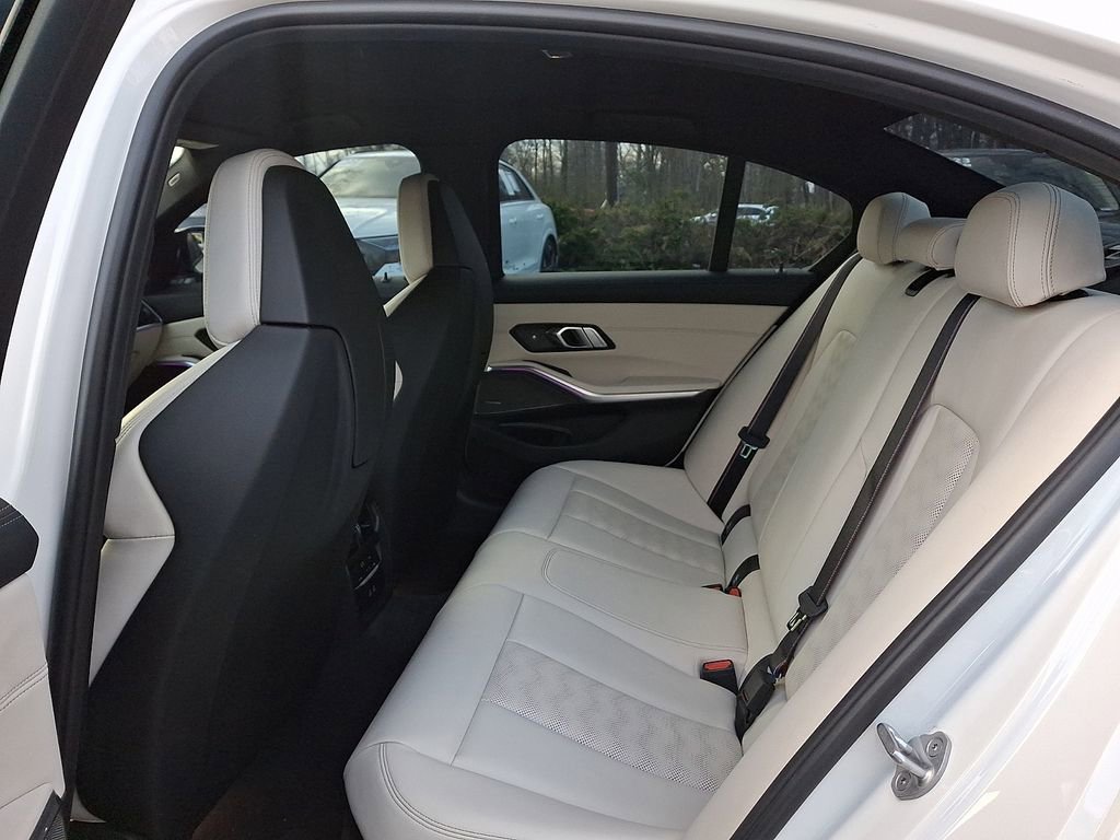 Used 2023 BMW M3 Competition w/ M Carbon Exterior Package image 17