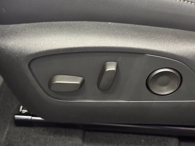 New 2027 Chevrolet Traverse Z71 w/ Enhanced Driving Package AWD/4WD image 20