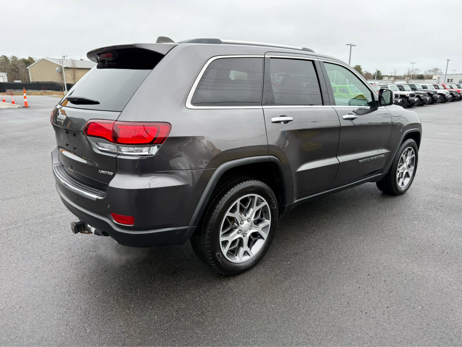 Used 2021 Jeep Grand Cherokee Limited w/ Luxury Group II image 9