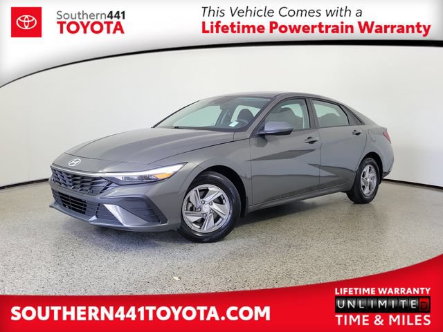 Used 2025 Hyundai Elantra SE FWD video 1