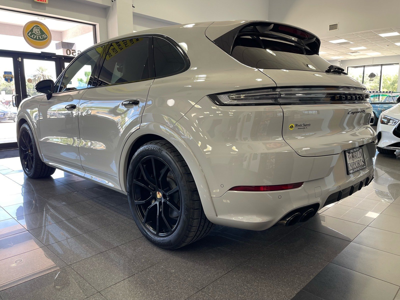 Used 2025 Porsche Cayenne GTS AWD/4WD image 3
