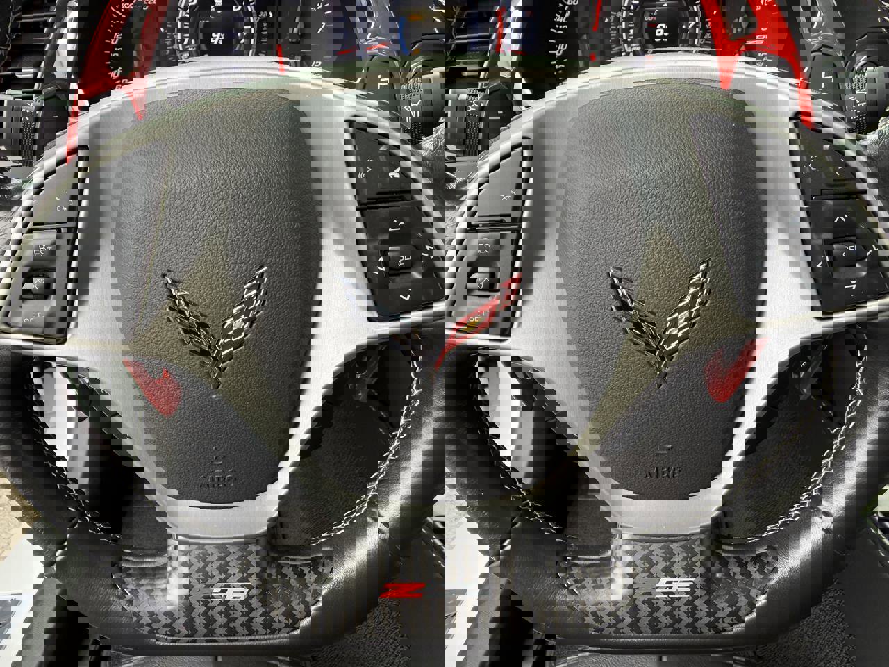 Used 2015 Chevrolet Corvette Z06 w/ 3LZ Preferred Equipment Group image 16