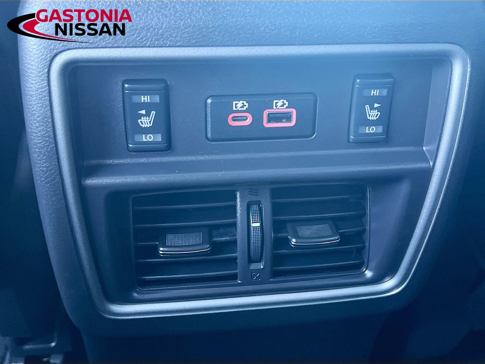 Used 2024 Nissan Murano SL image 35