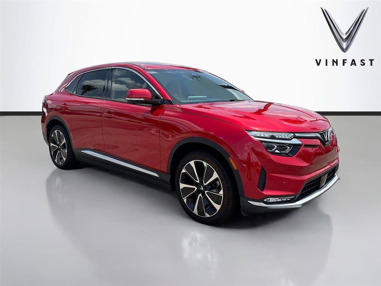 New 2025 VinFast VF 8 Plus