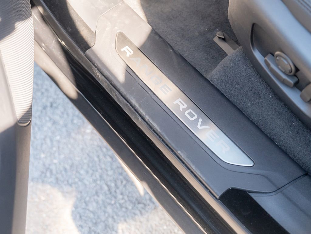 New 2026 Land Rover Range Rover Velar S AWD/4WD image 16