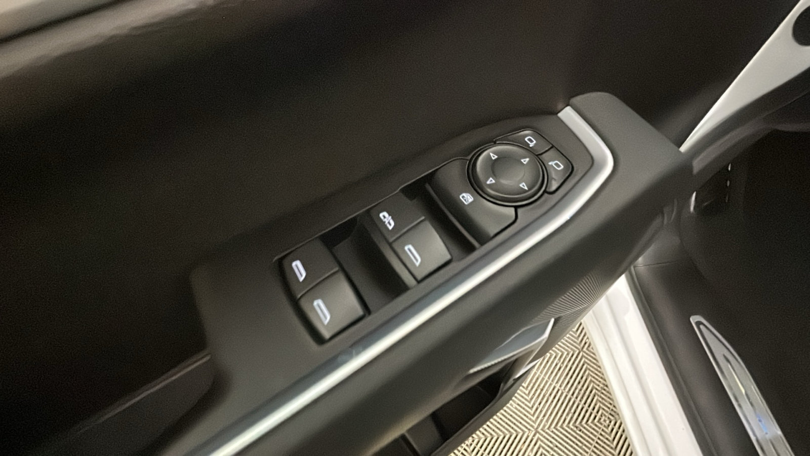 New 2026 GMC Sierra 1500 SLE AWD/4WD image 13