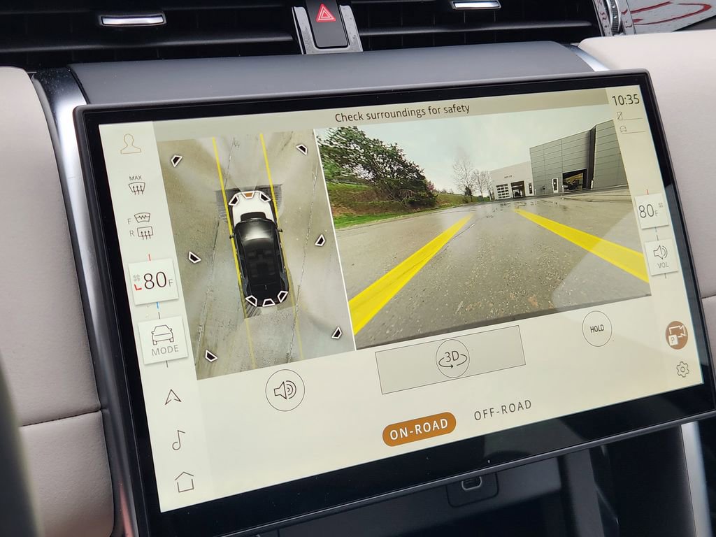 Used 2025 Land Rover Discovery Sport S image 27