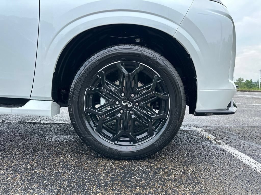 New 2027 INFINITI QX80 Sensory w/ Sport Exterior Package AWD/4WD image 9