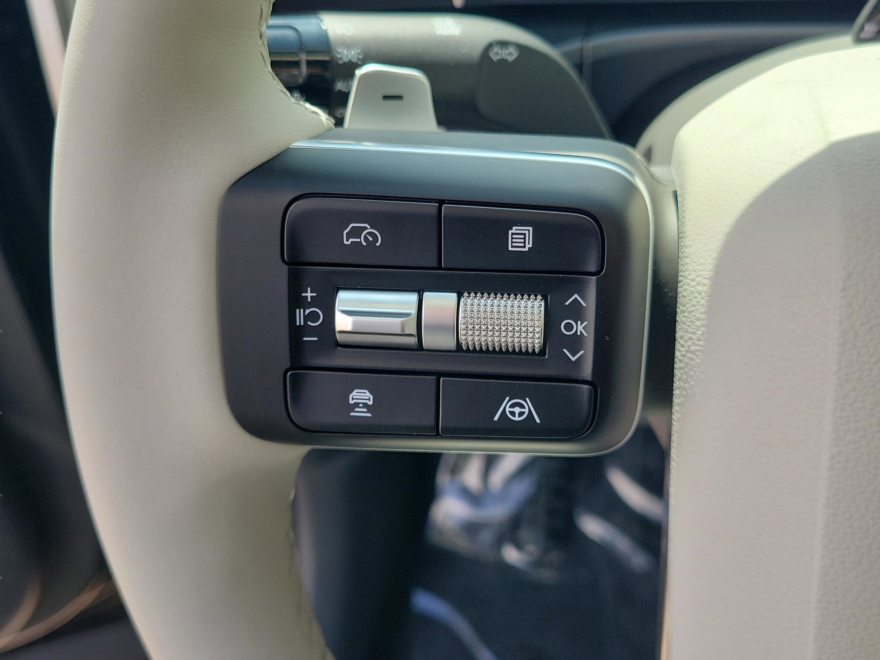 New 2026 Hyundai Santa Fe SEL image 23