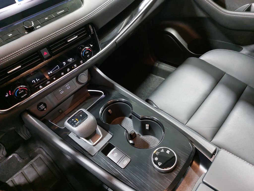 Certified 2025 Nissan Rogue SL image 47