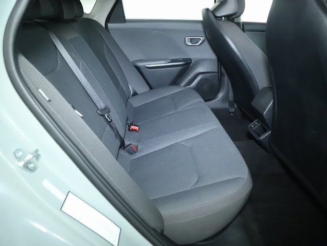 Used 2025 Kia K4 LXS image 31