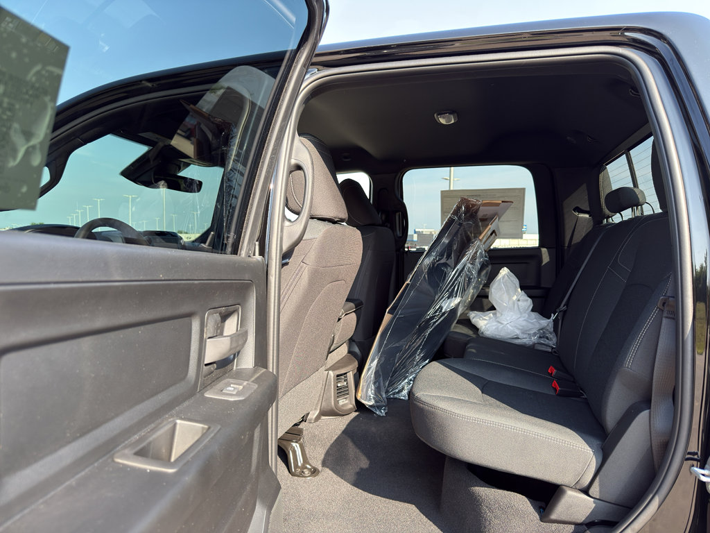 New 2025 RAM 2500 Tradesman image 32