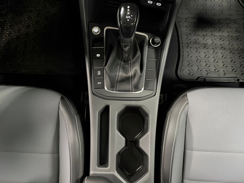 New 2026 Volkswagen Jetta SE FWD image 23