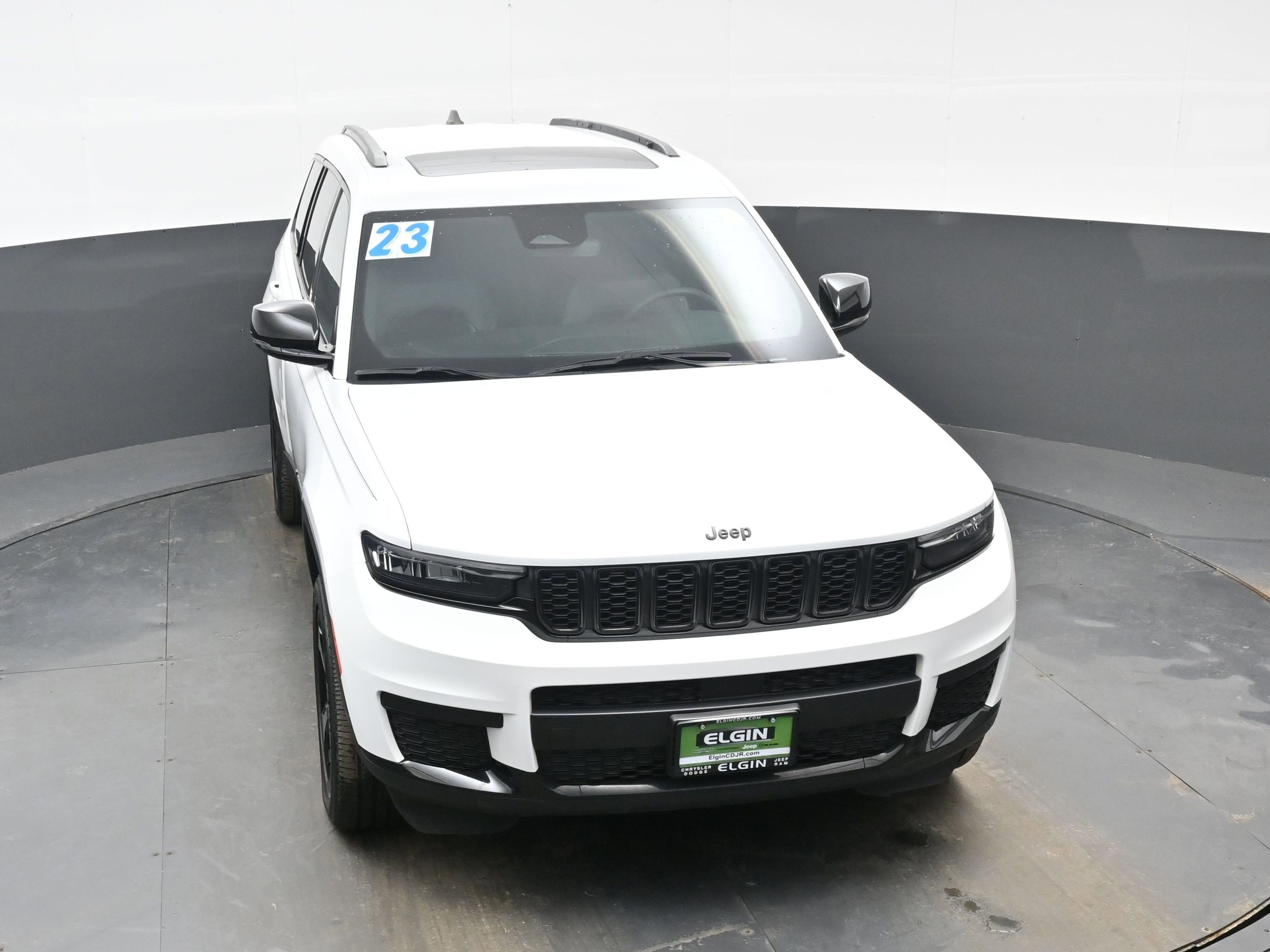 Used 2023 Jeep Grand Cherokee L Laredo image 40