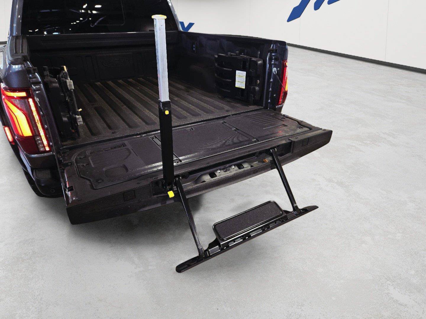 Certified 2025 Ford F150 Raptor AWD/4WD image 66