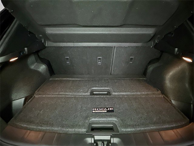 Used 2022 Nissan Rogue Sport SV w/ Technology Package image 20