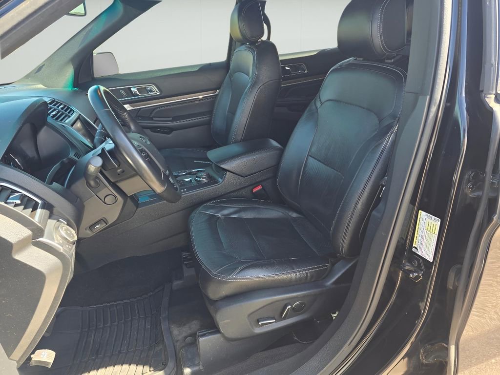 Used 2016 Ford Explorer Limited image 25