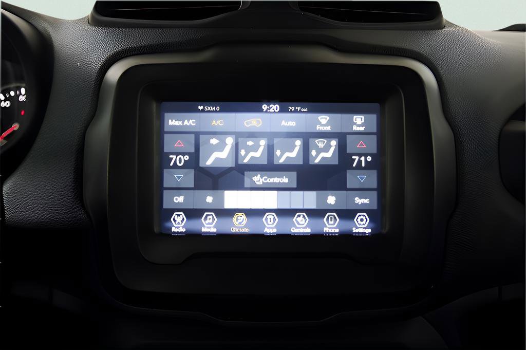 Used 2018 Jeep Renegade Latitude w/ Safety & Security Group AWD/4WD image 21