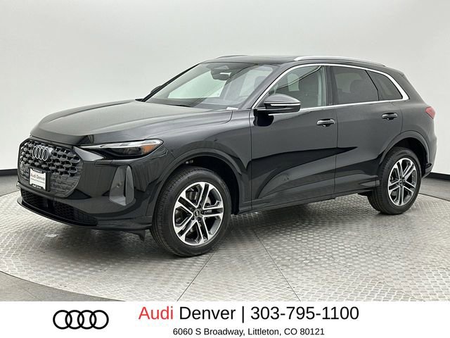 Used 2025 Audi Q5 Premium w/ Convenience Package image 1