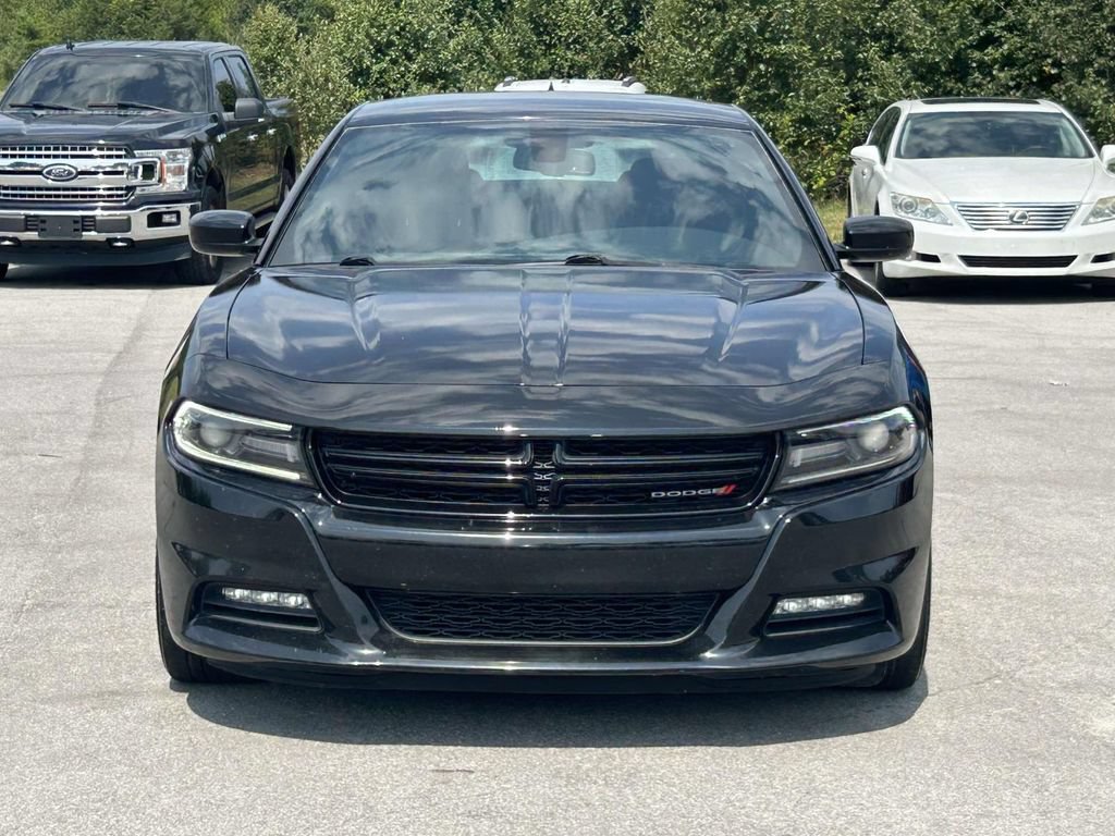 Used 2018 Dodge Charger R/T w/ Navigation & Travel Group RWD image 2