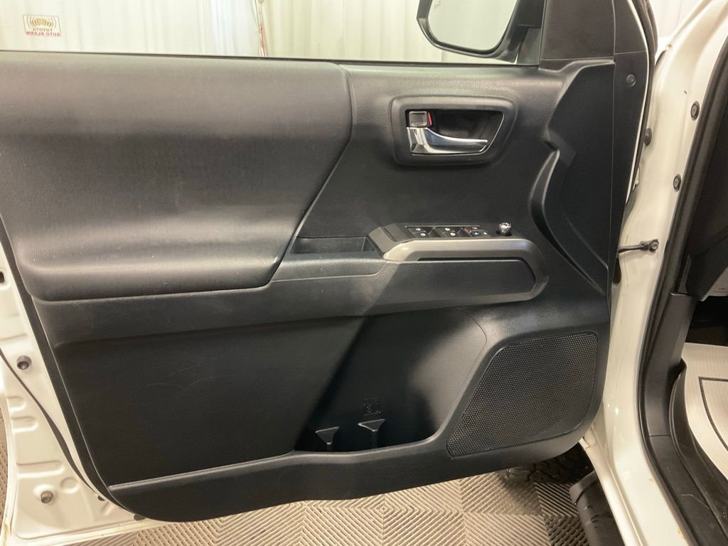 Used 2017 Toyota Tacoma TRD Pro image 10