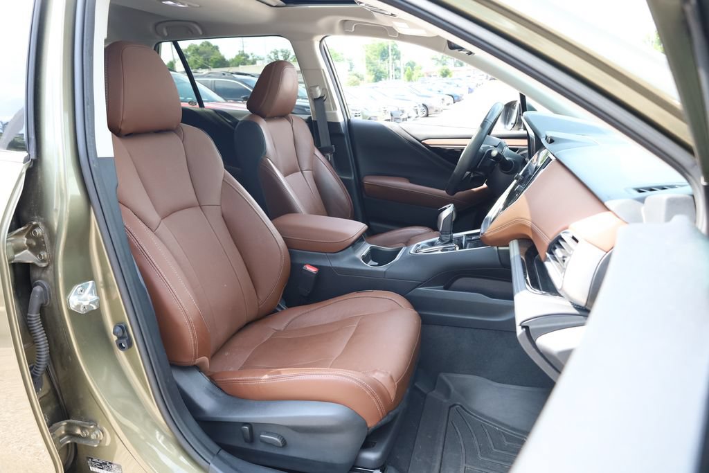Used 2023 Subaru Outback Touring AWD/4WD image 23