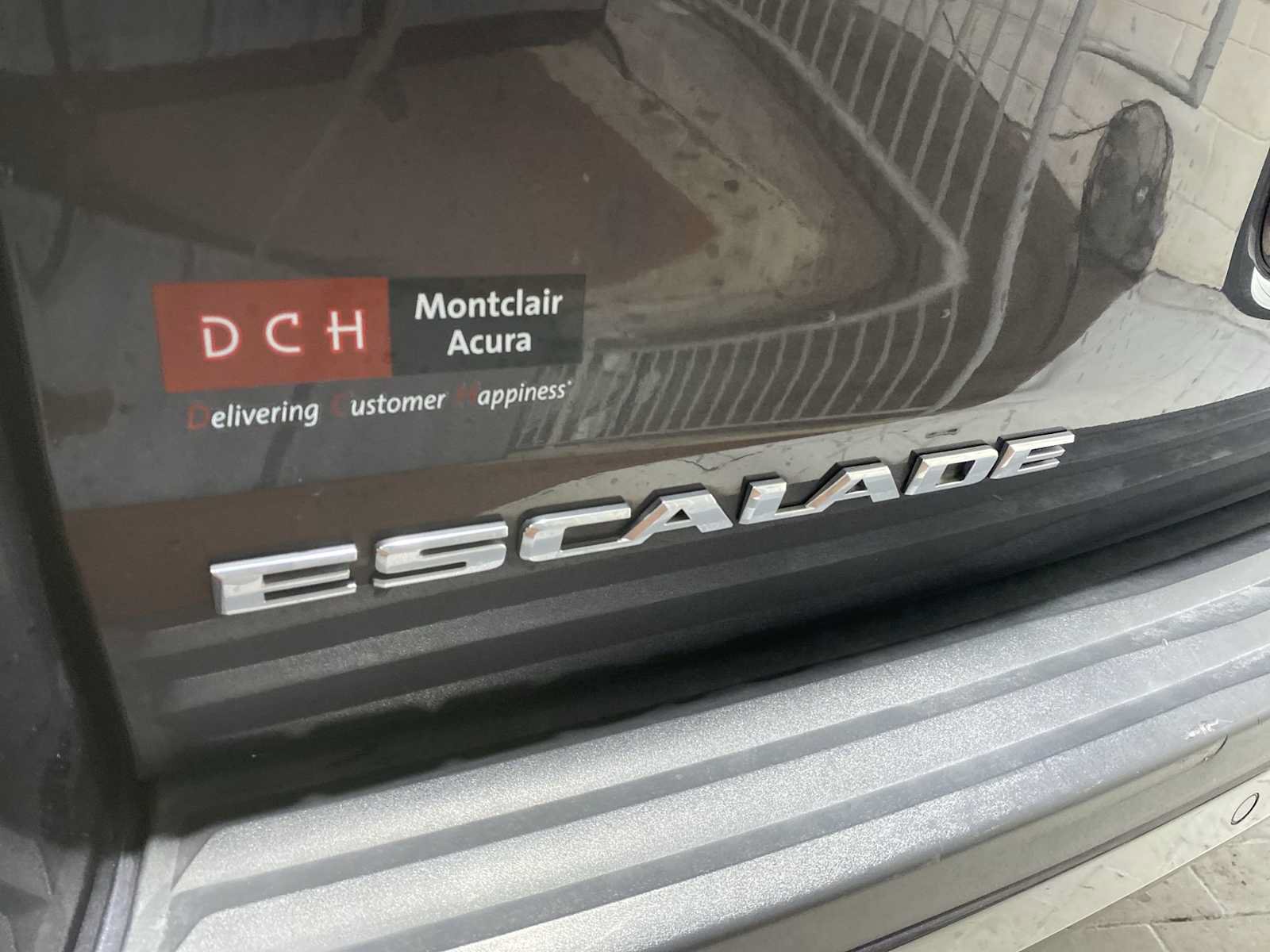 Used 2015 Cadillac Escalade Premium AWD/4WD image 7
