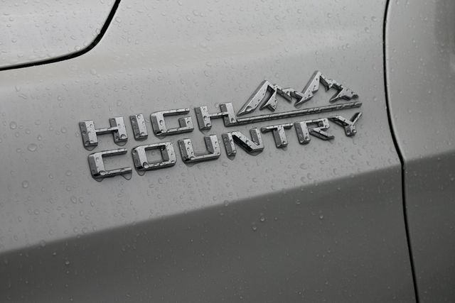 Used 2024 Chevrolet Tahoe High Country AWD/4WD image 15