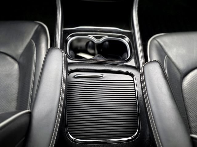Used 2022 Chrysler Pacifica Limited w/ S Appearance Package FWD image 23