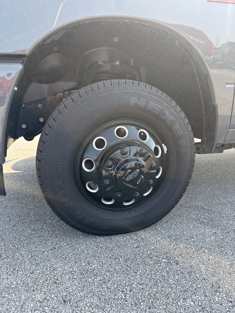 New 2026 RAM 3500 Big Horn AWD/4WD image 12