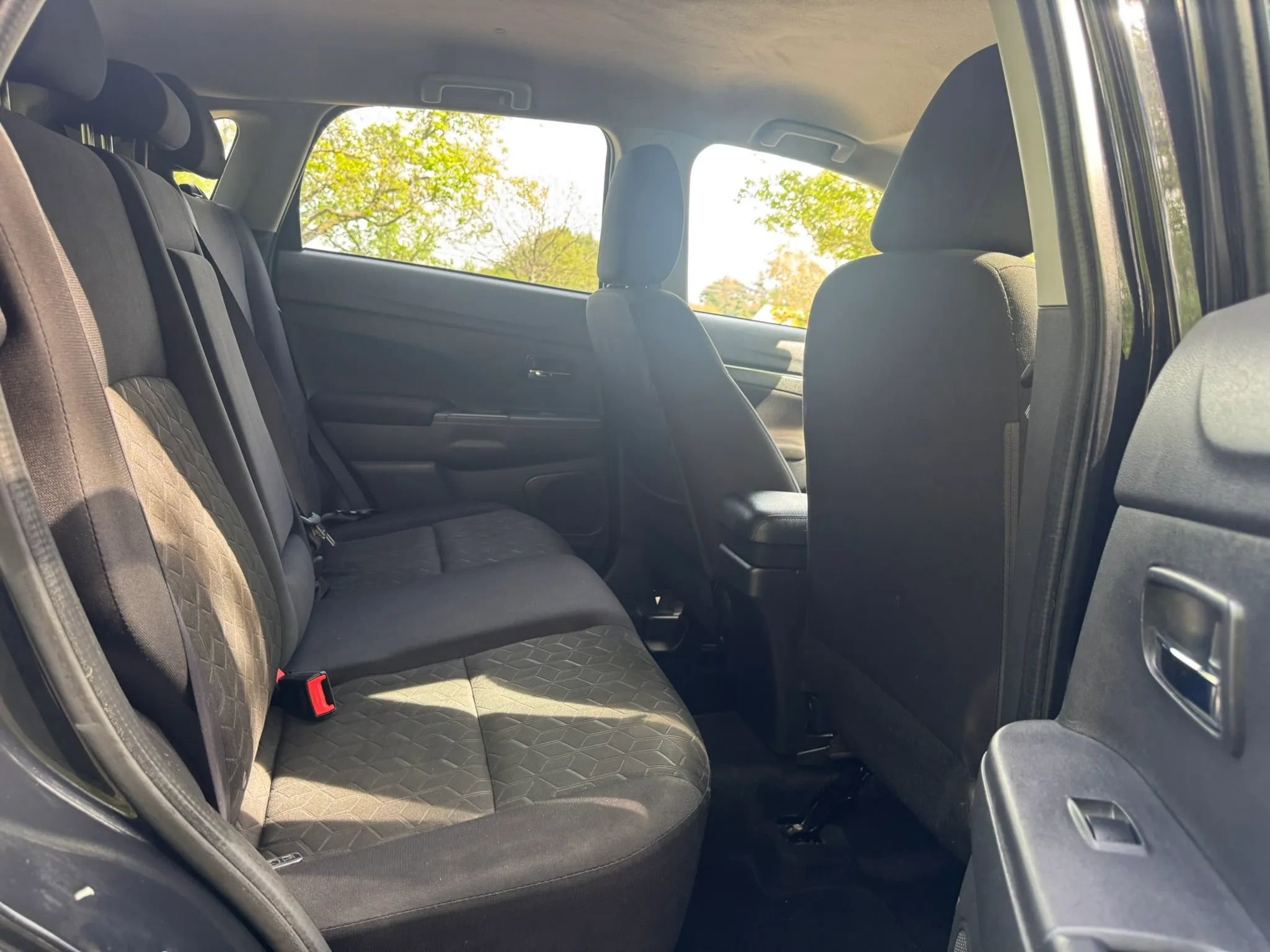 Used 2020 Mitsubishi Outlander Sport ES FWD image 15