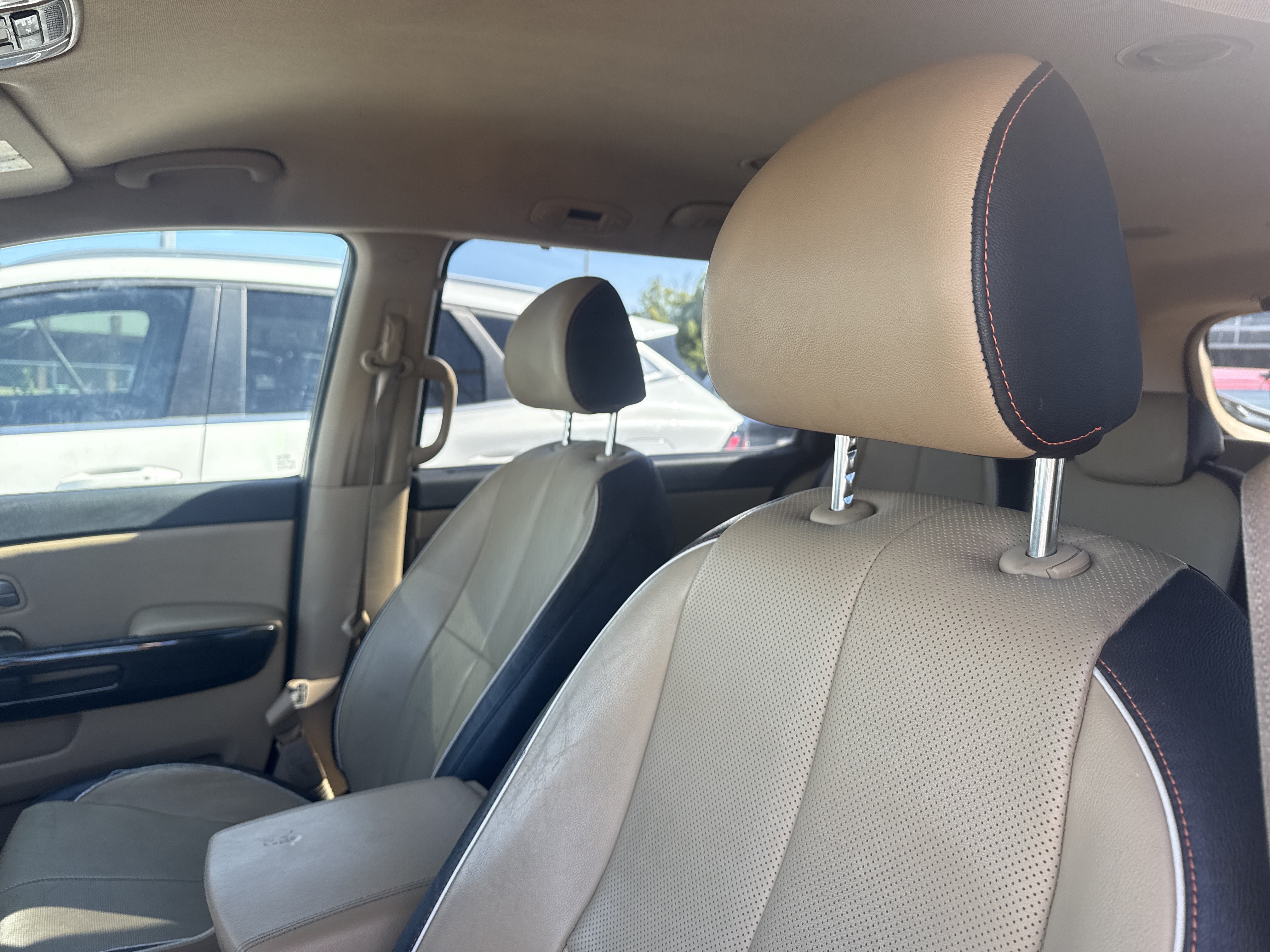 Used 2015 Kia Sedona EX w/ EX Premium Package FWD image 7