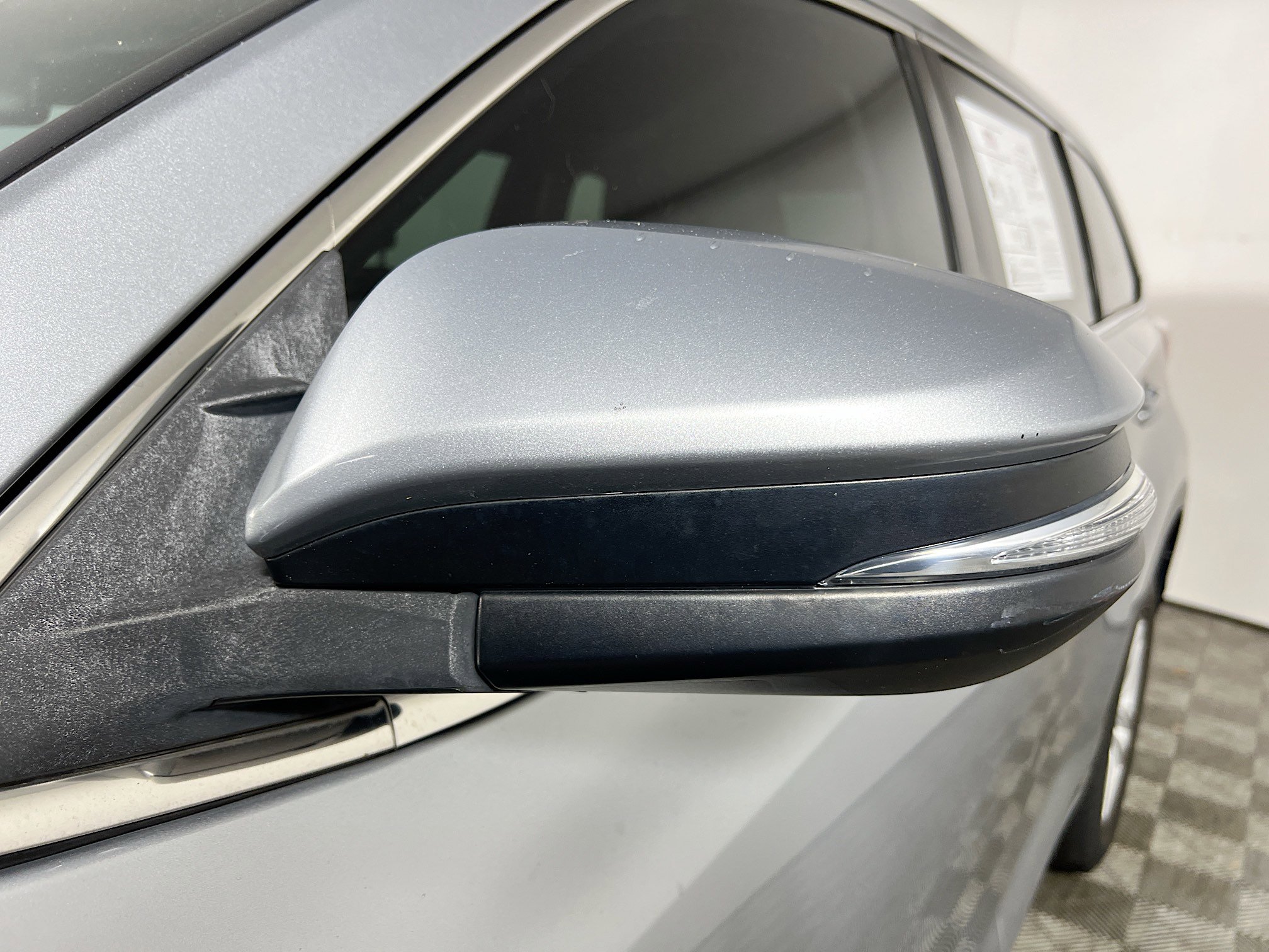 Used 2015 Toyota Highlander LE FWD image 13