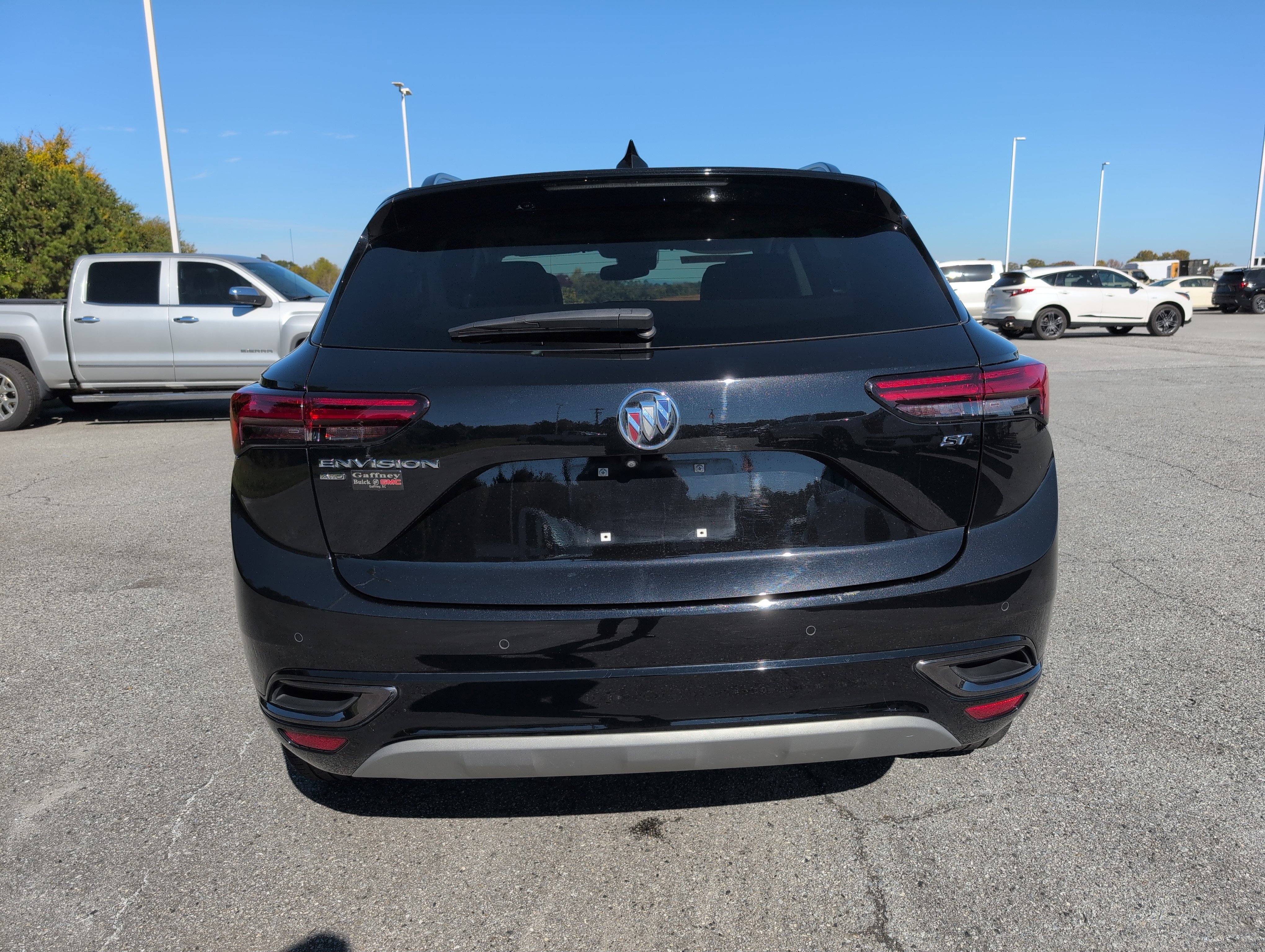 Used 2023 Buick Envision Essence w/ Sport Touring Package image 5