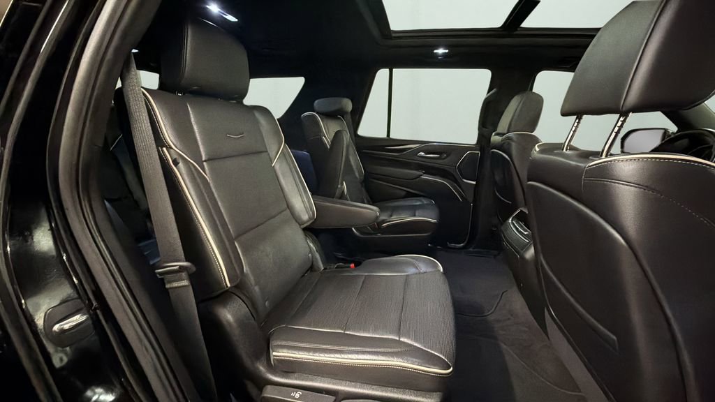 Used 2024 Cadillac Escalade Sport AWD/4WD image 16