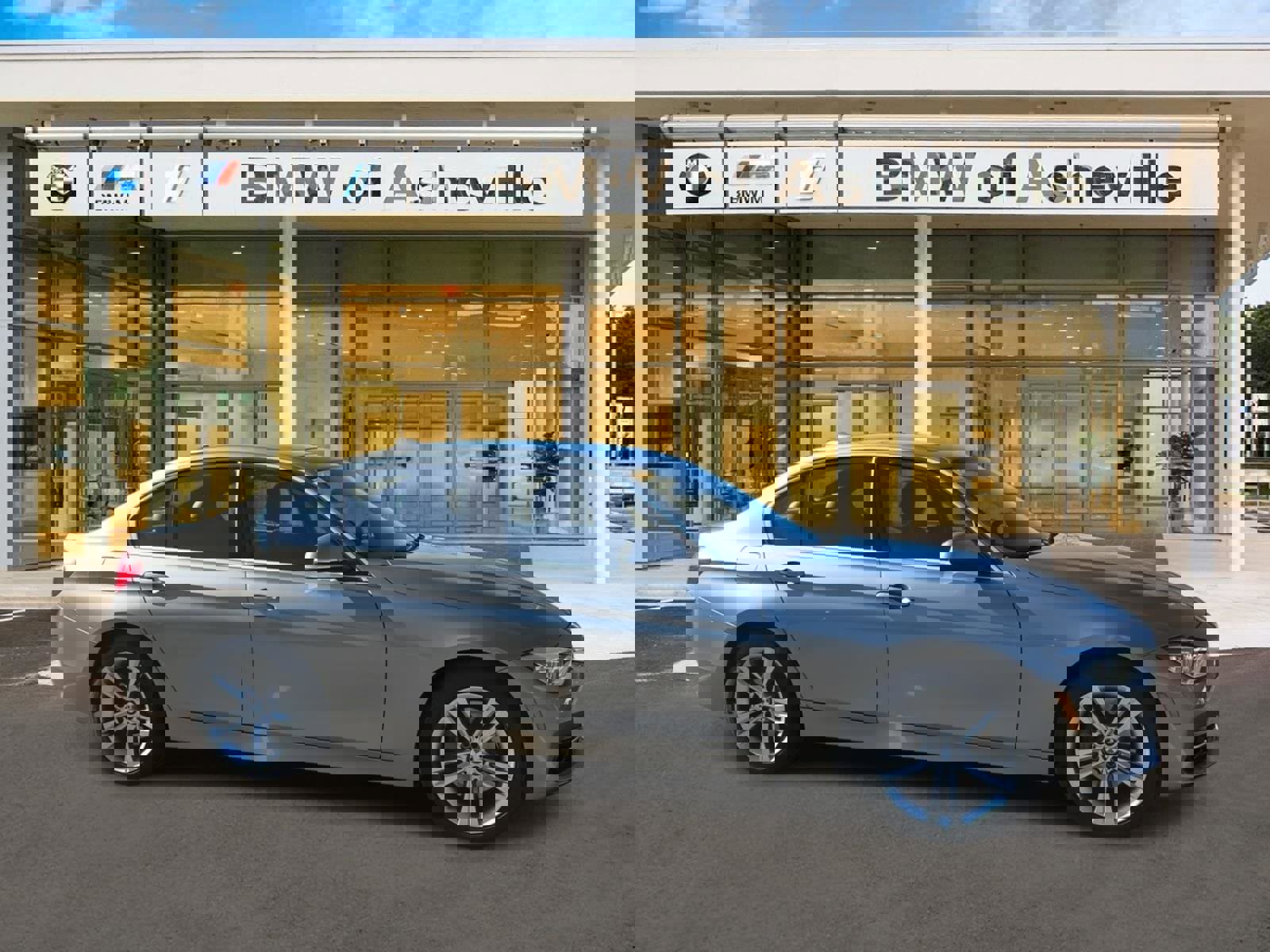 Used 2016 BMW 340i xDrive Sedan image 1