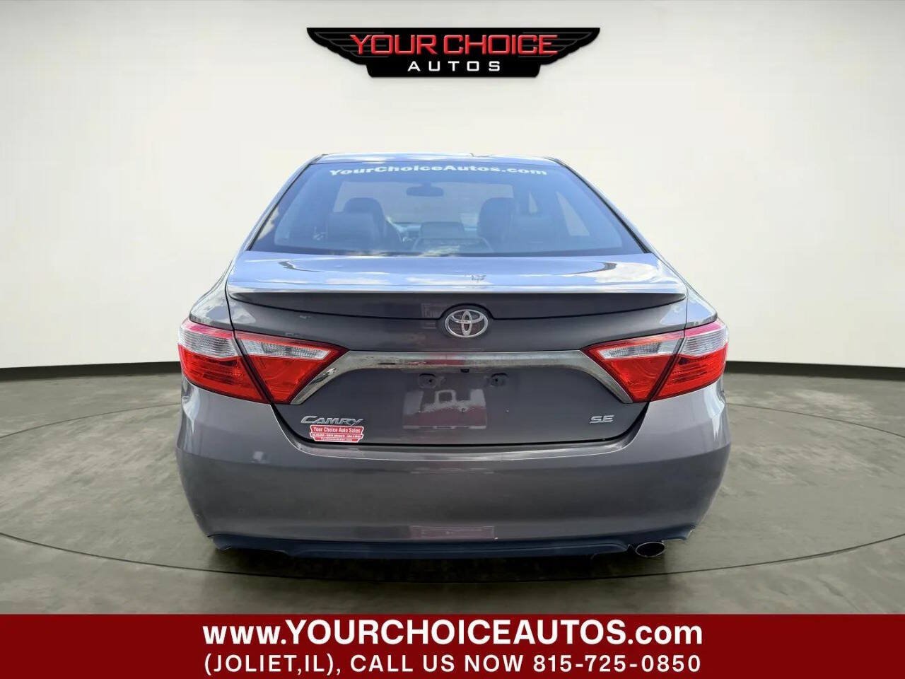 Used 2015 Toyota Camry SE FWD image 4