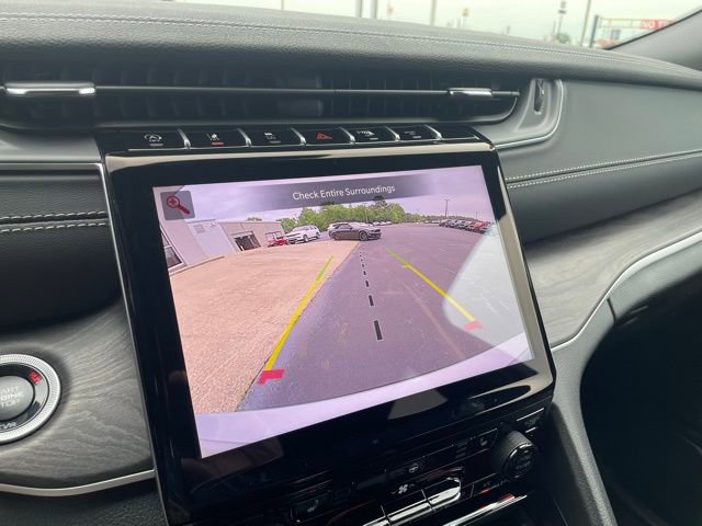 New 2025 Jeep Grand Cherokee L Limited image 13