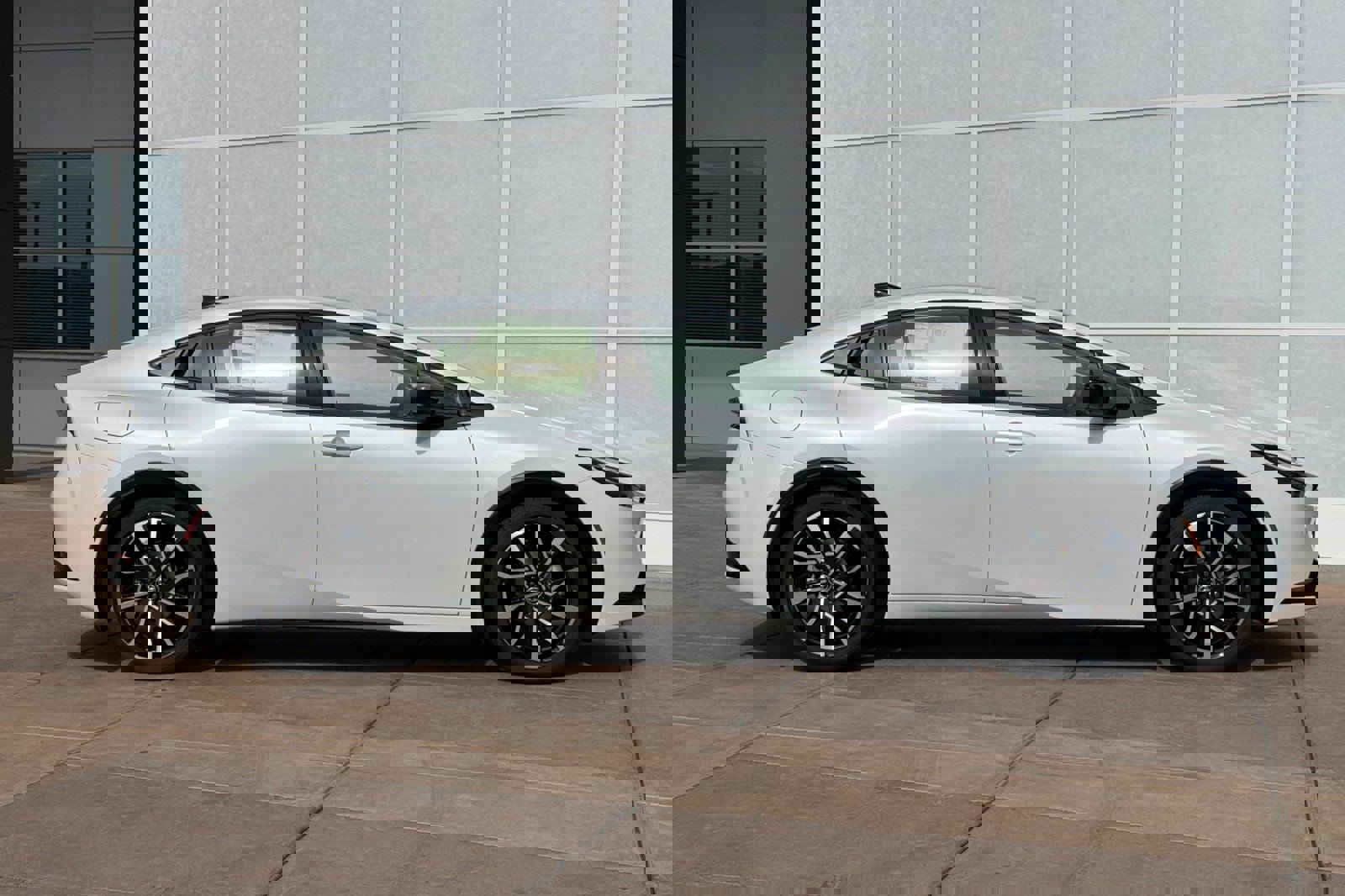 New 2026 Toyota Prius Plug-In Hybrid video 3