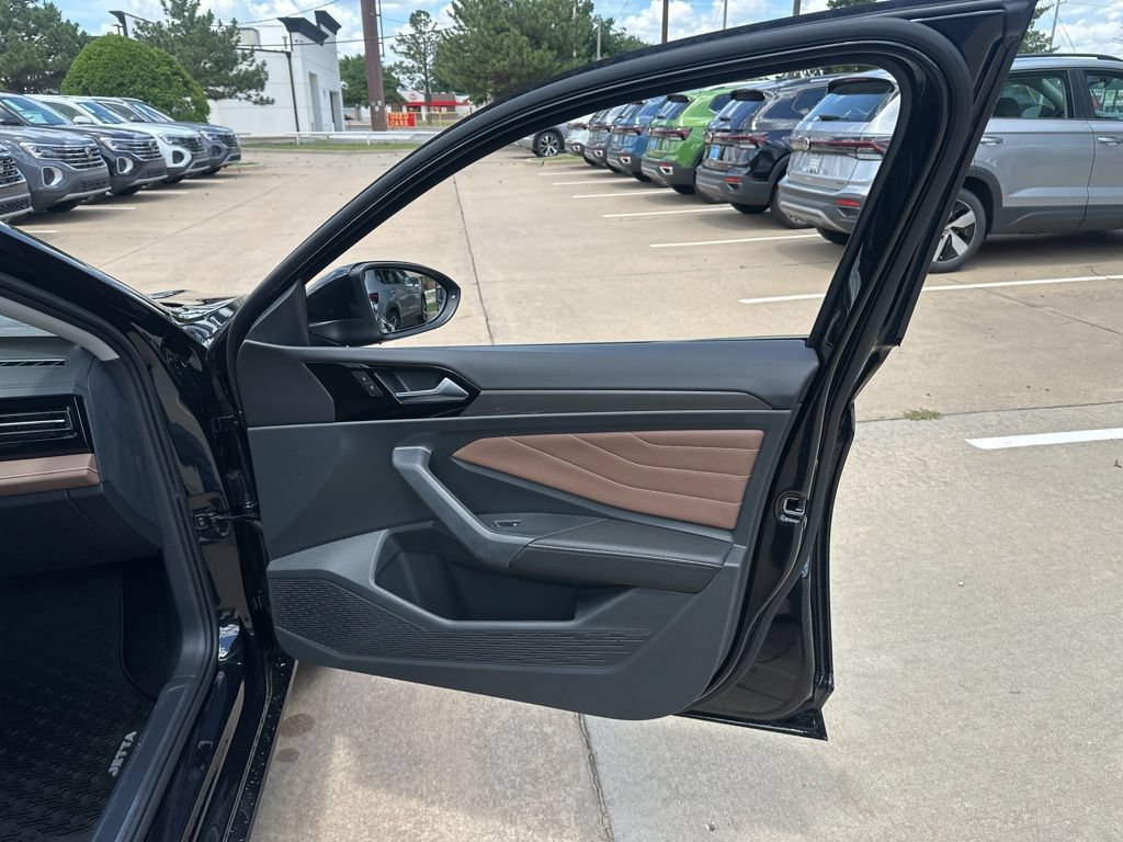 New 2026 Volkswagen Jetta SEL FWD image 18