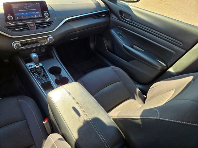 Used 2024 Nissan Altima 2.5 S image 17